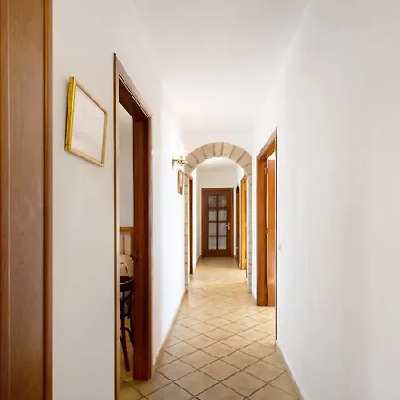 Les Corts De Biosca Country house