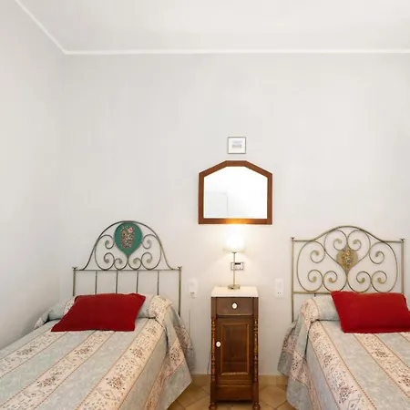Les Corts De Biosca Castelltallat